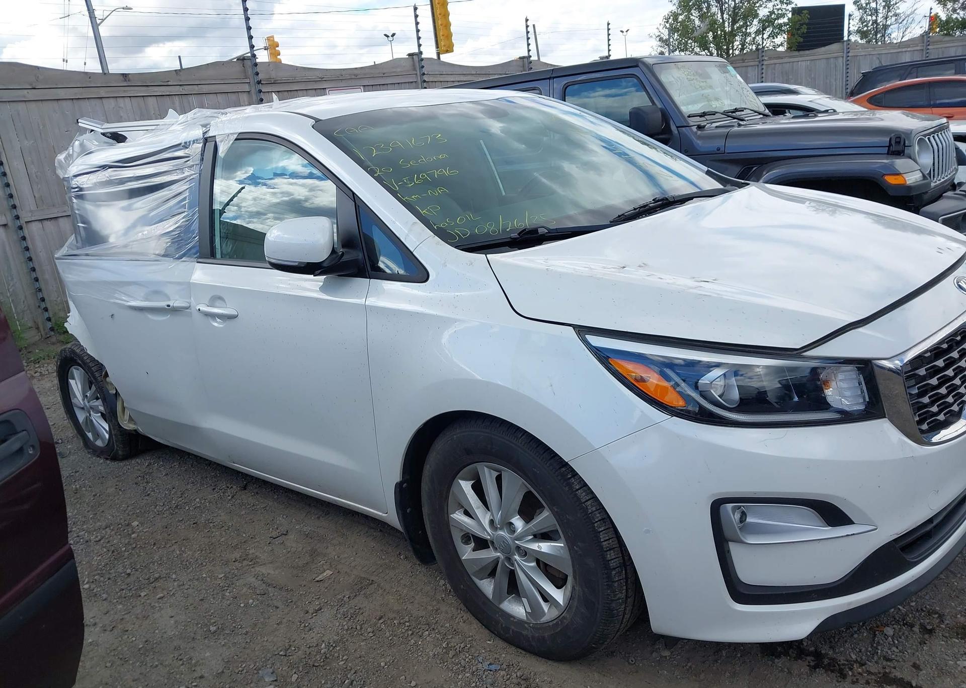 2020 KIA SEDONA LX