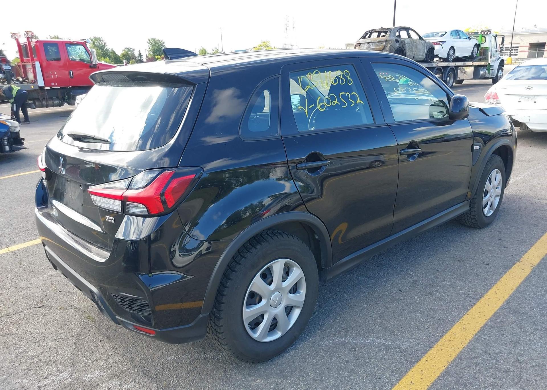 2022 MITSUBISHI RVR ES