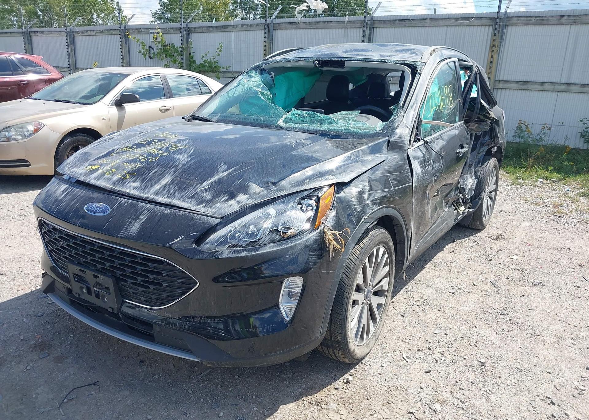 2022 FORD ESCAPE TITANIUM