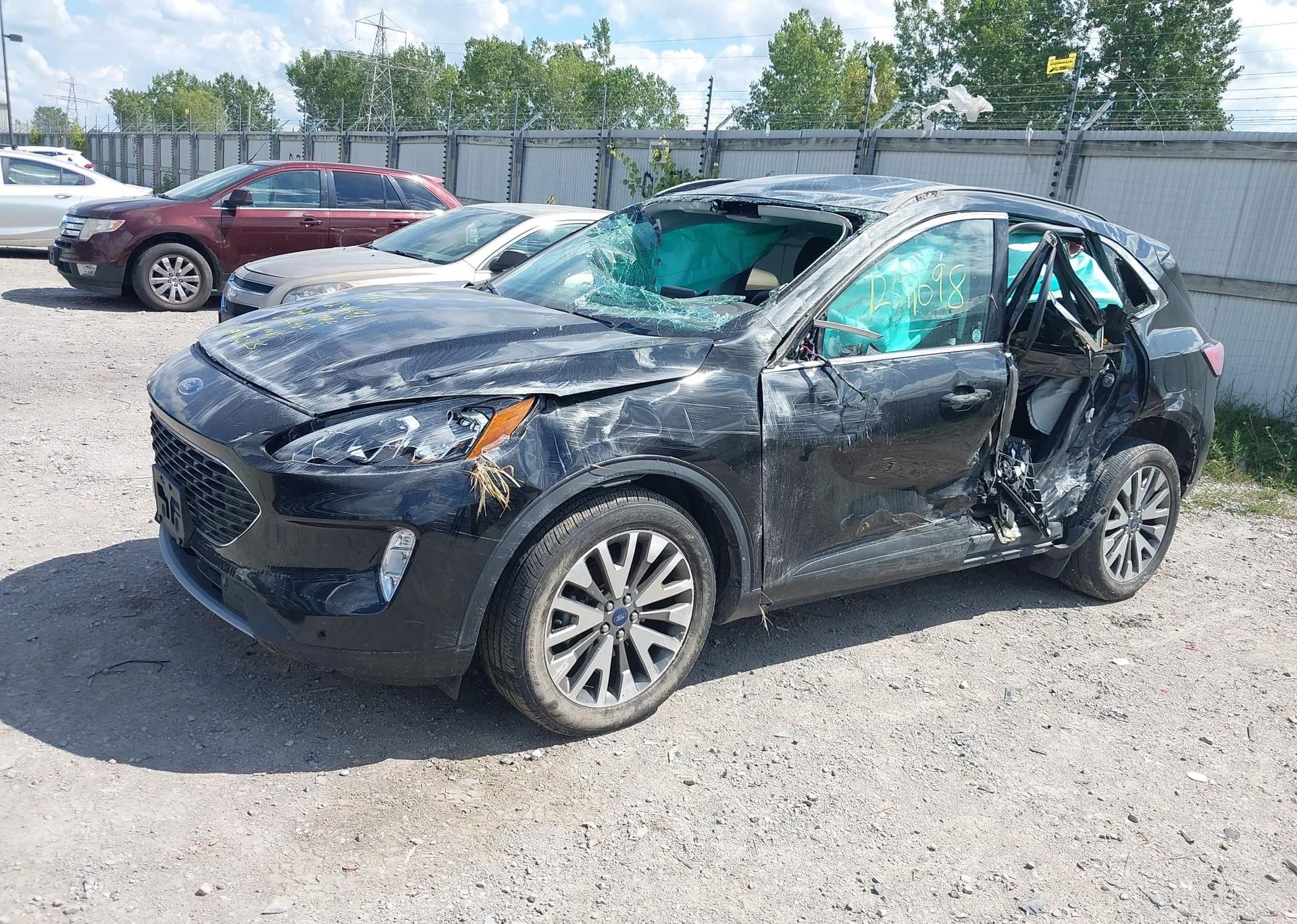 2022 FORD ESCAPE TITANIUM