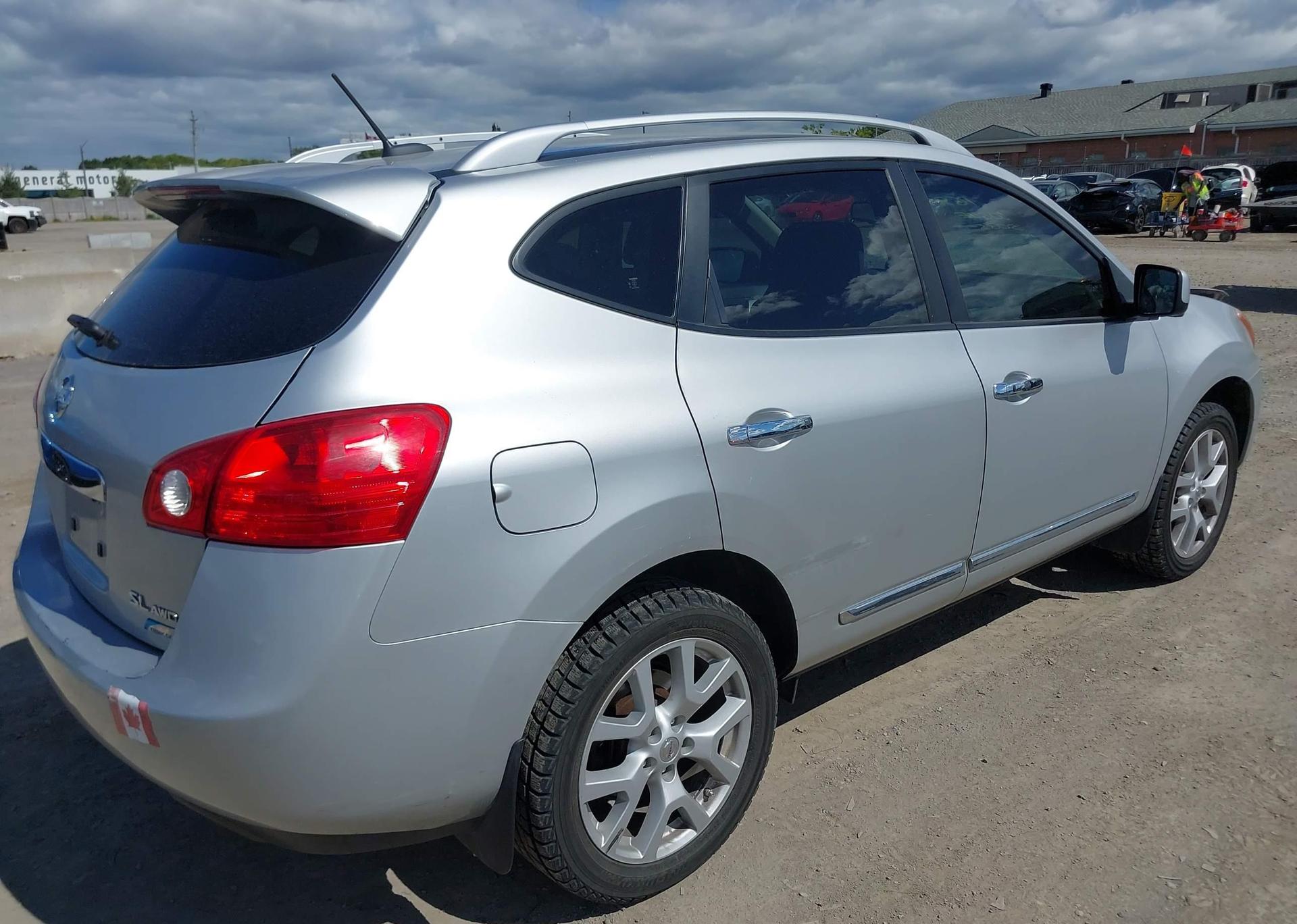 2012 NISSAN ROGUE S