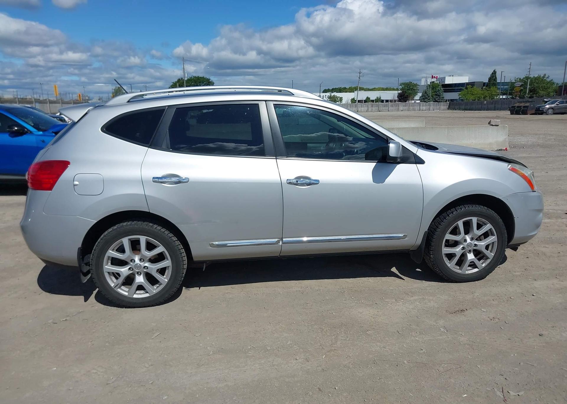 2012 NISSAN ROGUE S