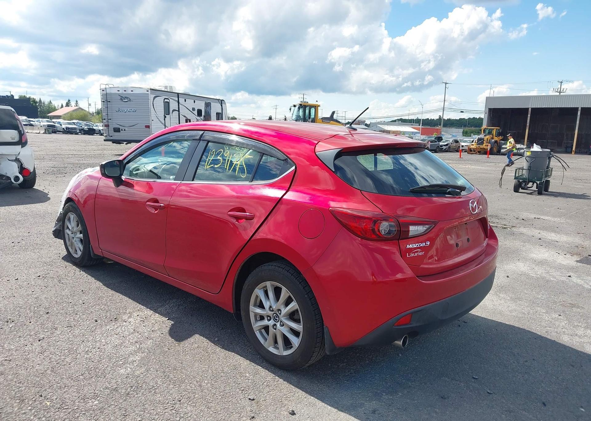 2016 MAZDA MAZDA3
