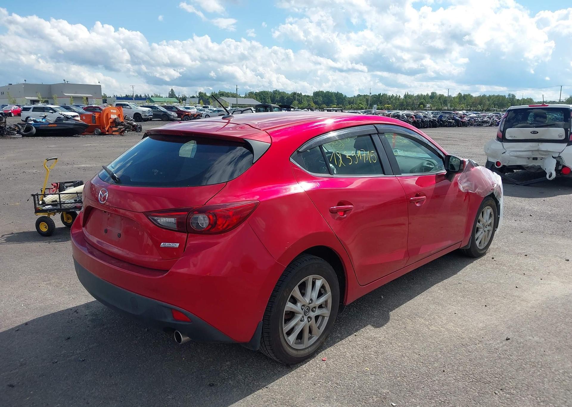 2016 MAZDA MAZDA3