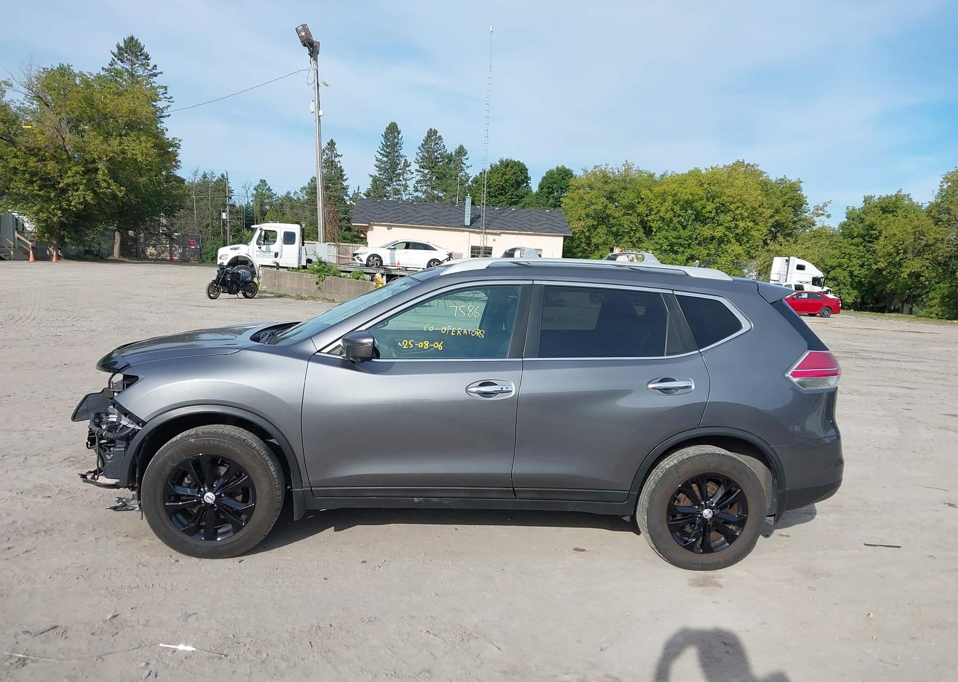 2016 NISSAN ROGUE S