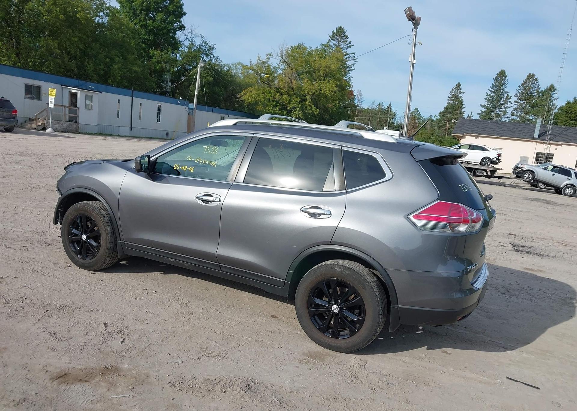 2016 NISSAN ROGUE S