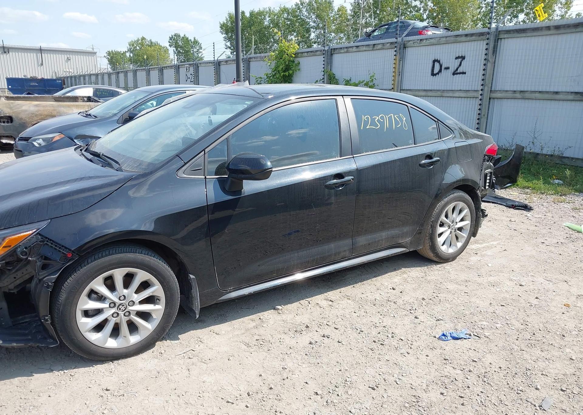 2022 TOYOTA COROLLA LE