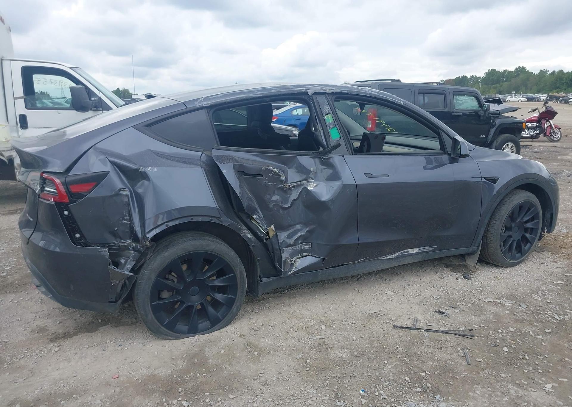2023 TESLA MODEL Y LONG RANGE