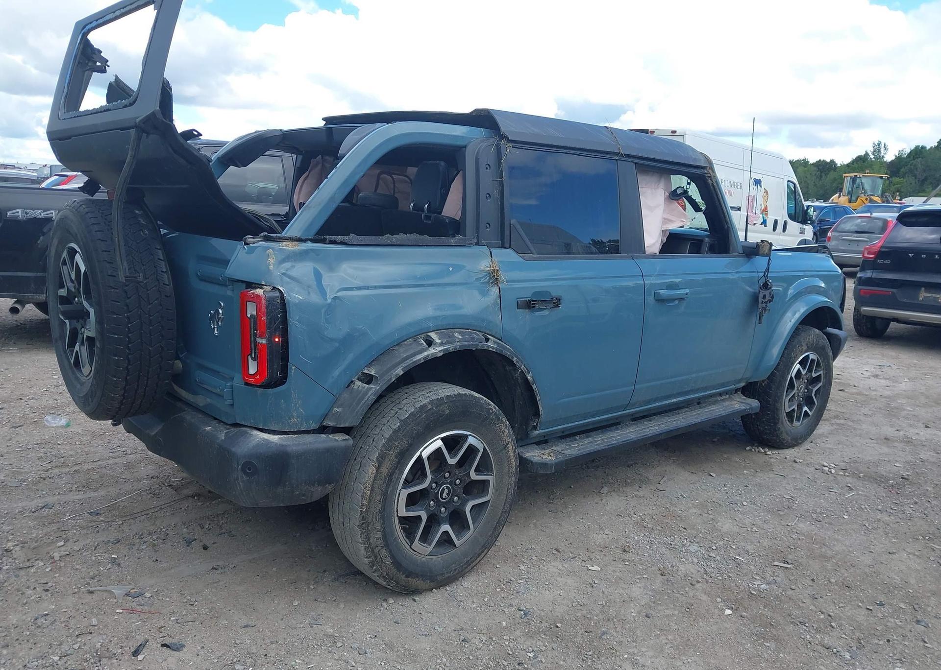 2021 FORD BRONCO OUTER BANKS