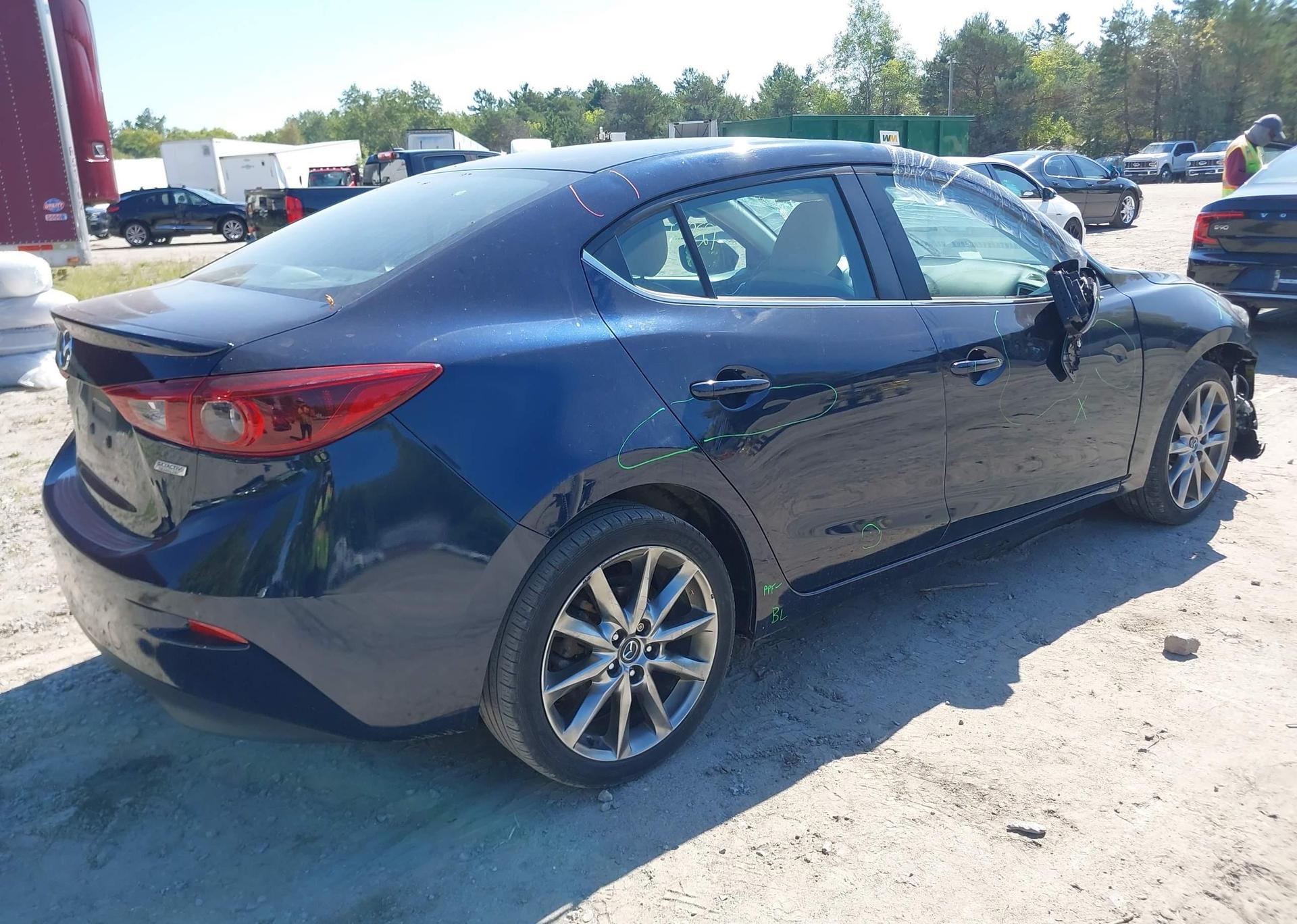 2018 MAZDA MAZDA3 GT
