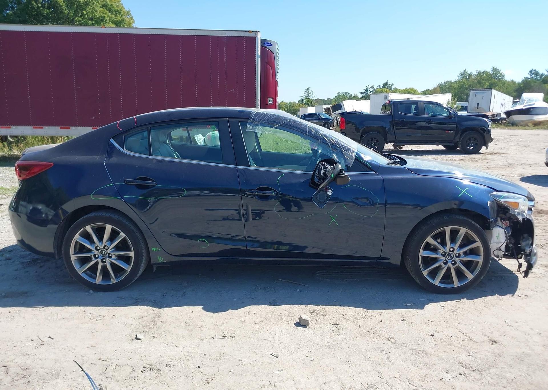 2018 MAZDA MAZDA3 GT