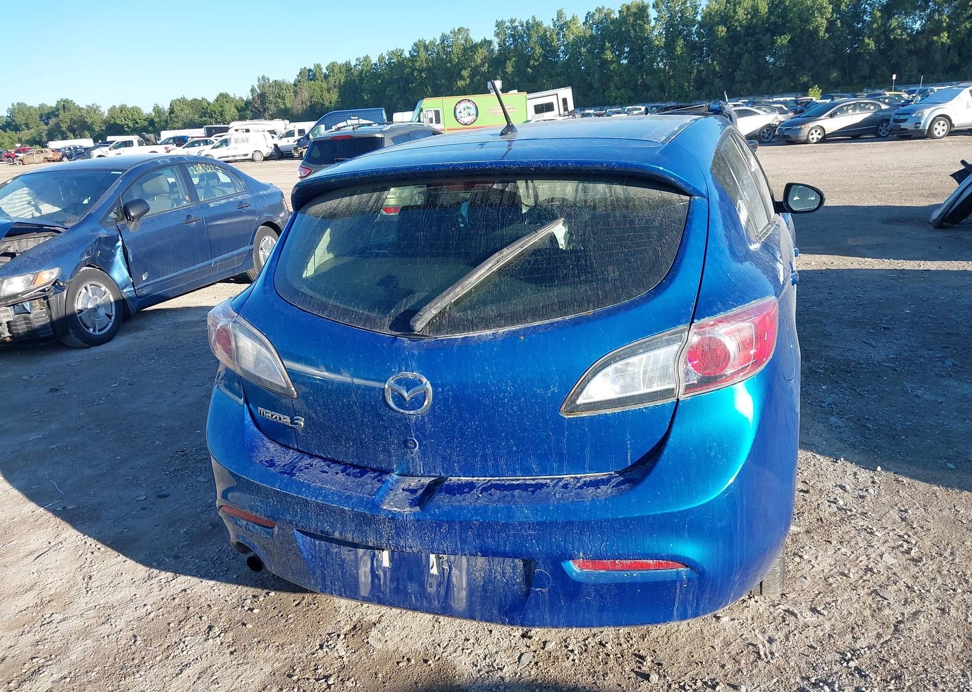 2013 MAZDA MAZDA3 GX
