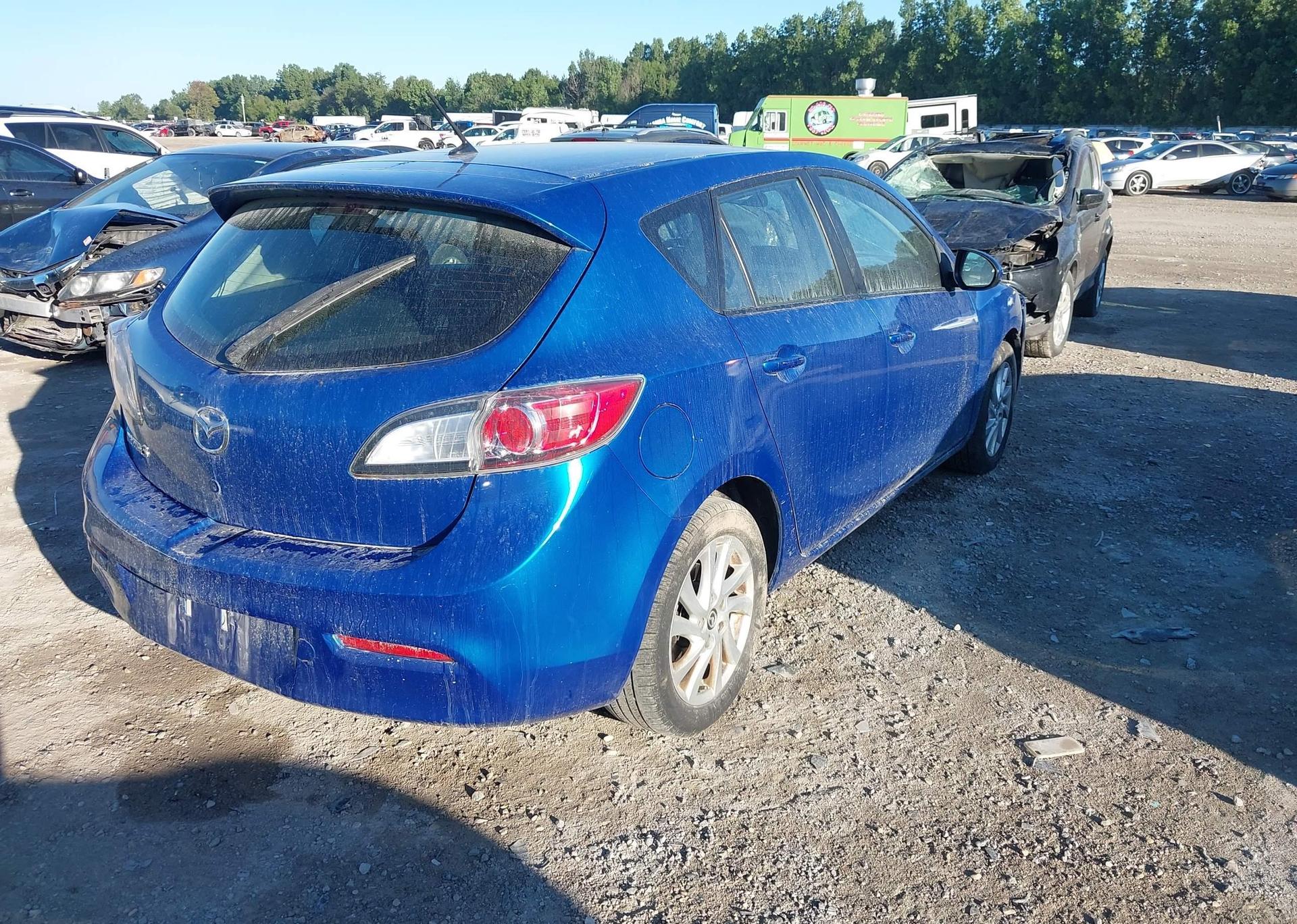 2013 MAZDA MAZDA3 GX