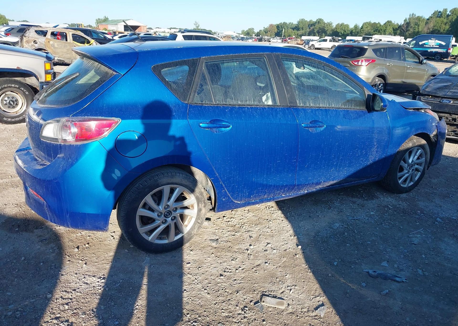 2013 MAZDA MAZDA3 GX