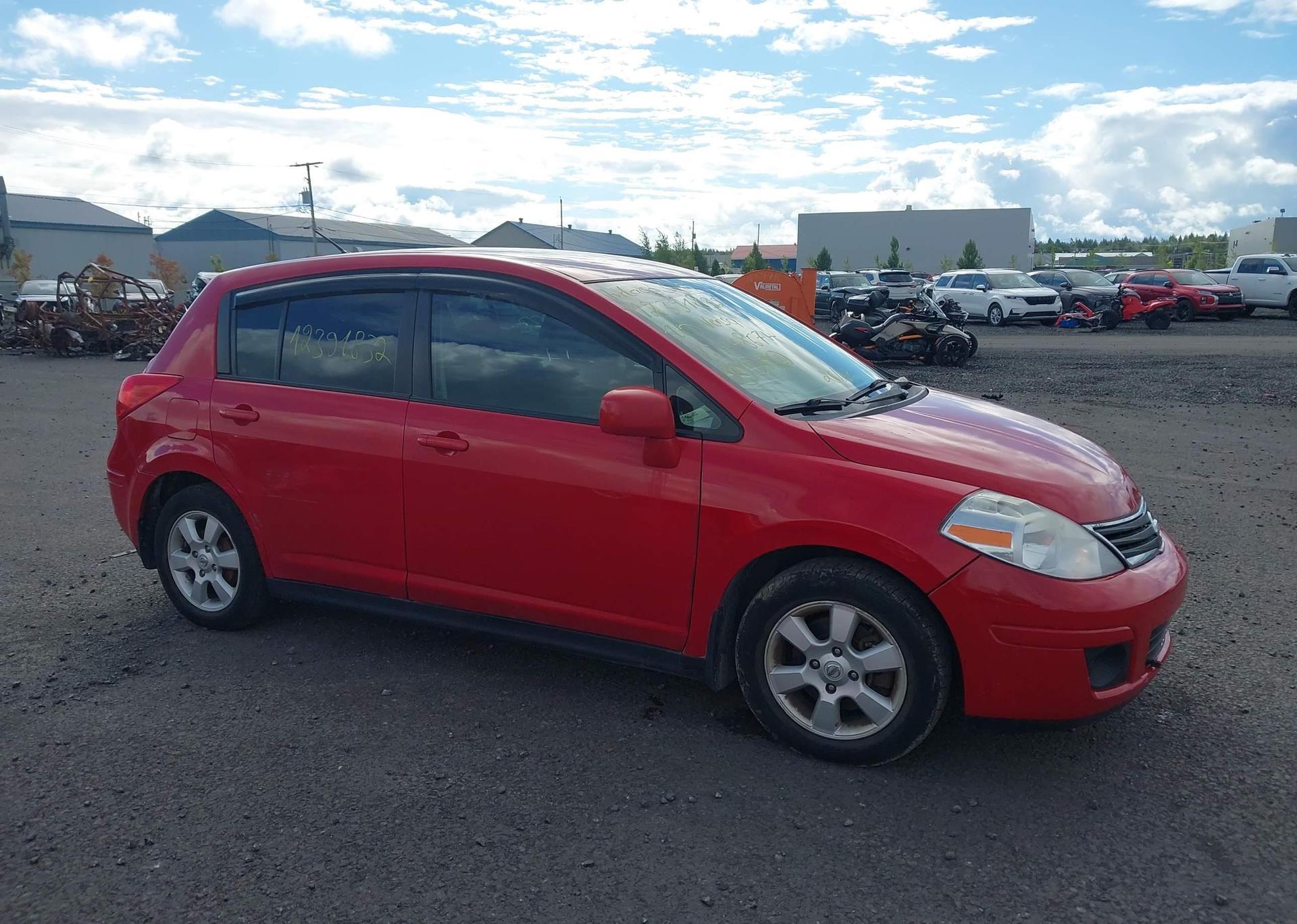 2010 NISSAN VERSA