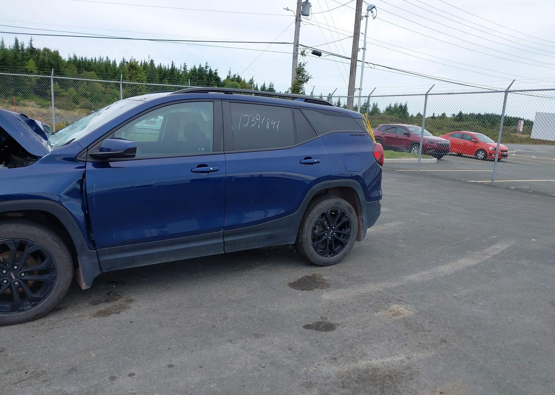 2022 GMC TERRAIN SLE