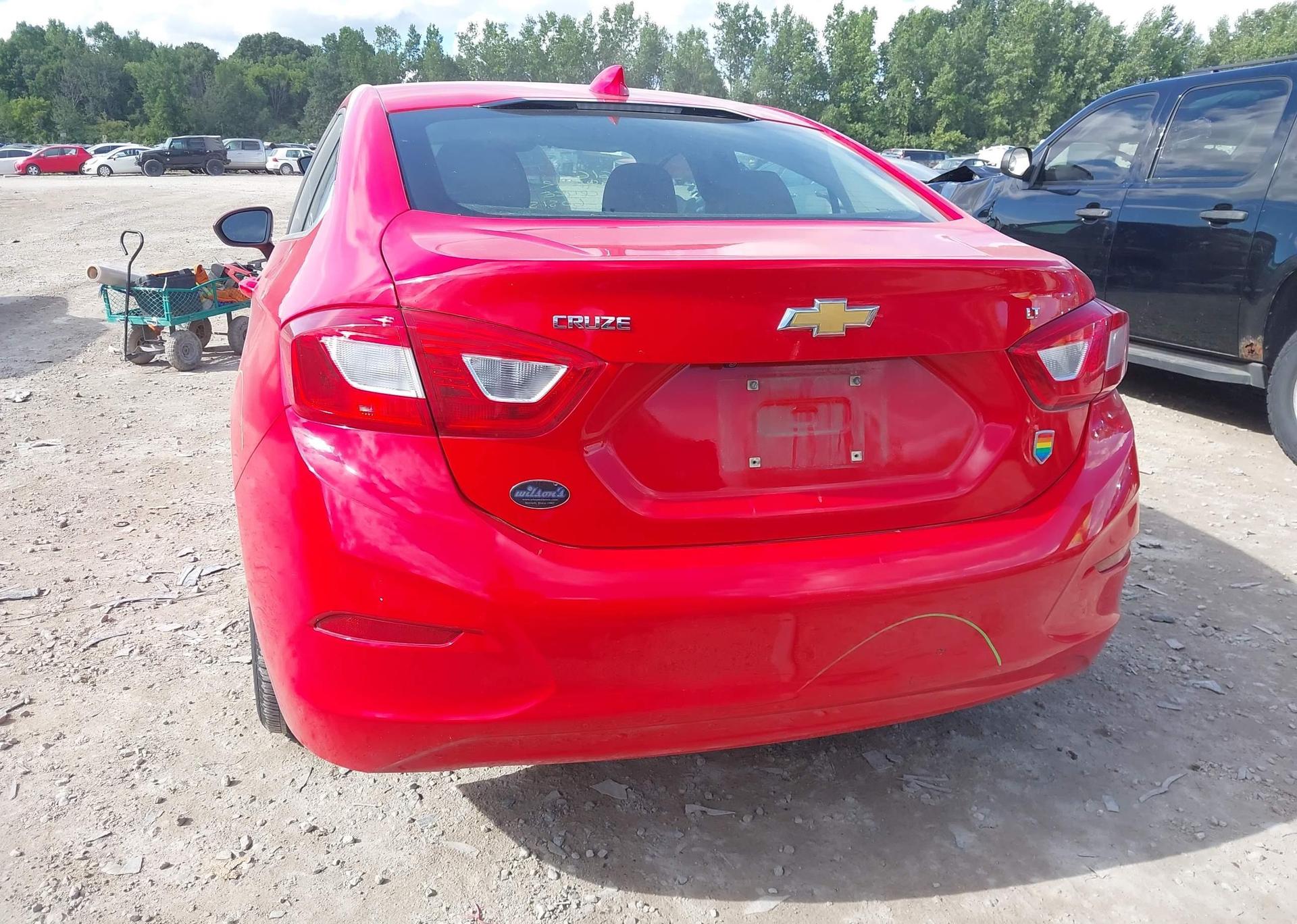 2016 CHEVROLET CRUZE LT