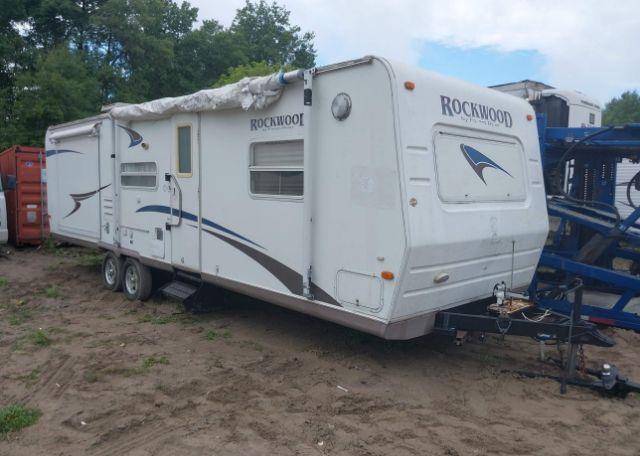 2004 FOREST RIVER ROCKWOOD