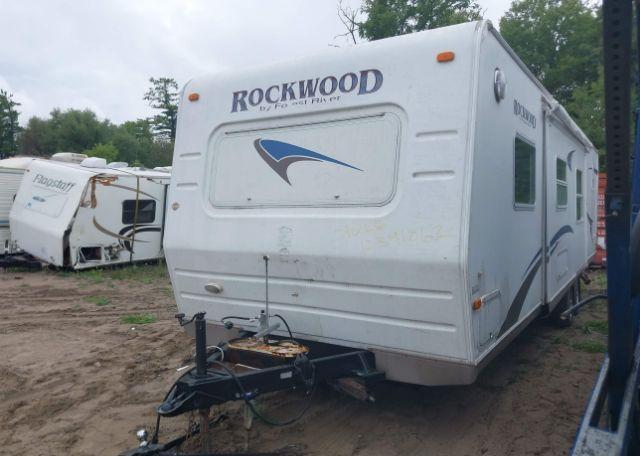 2004 FOREST RIVER ROCKWOOD