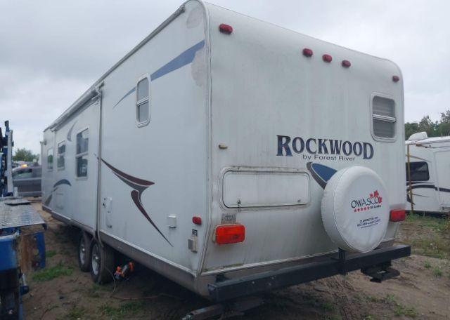 2004 FOREST RIVER ROCKWOOD