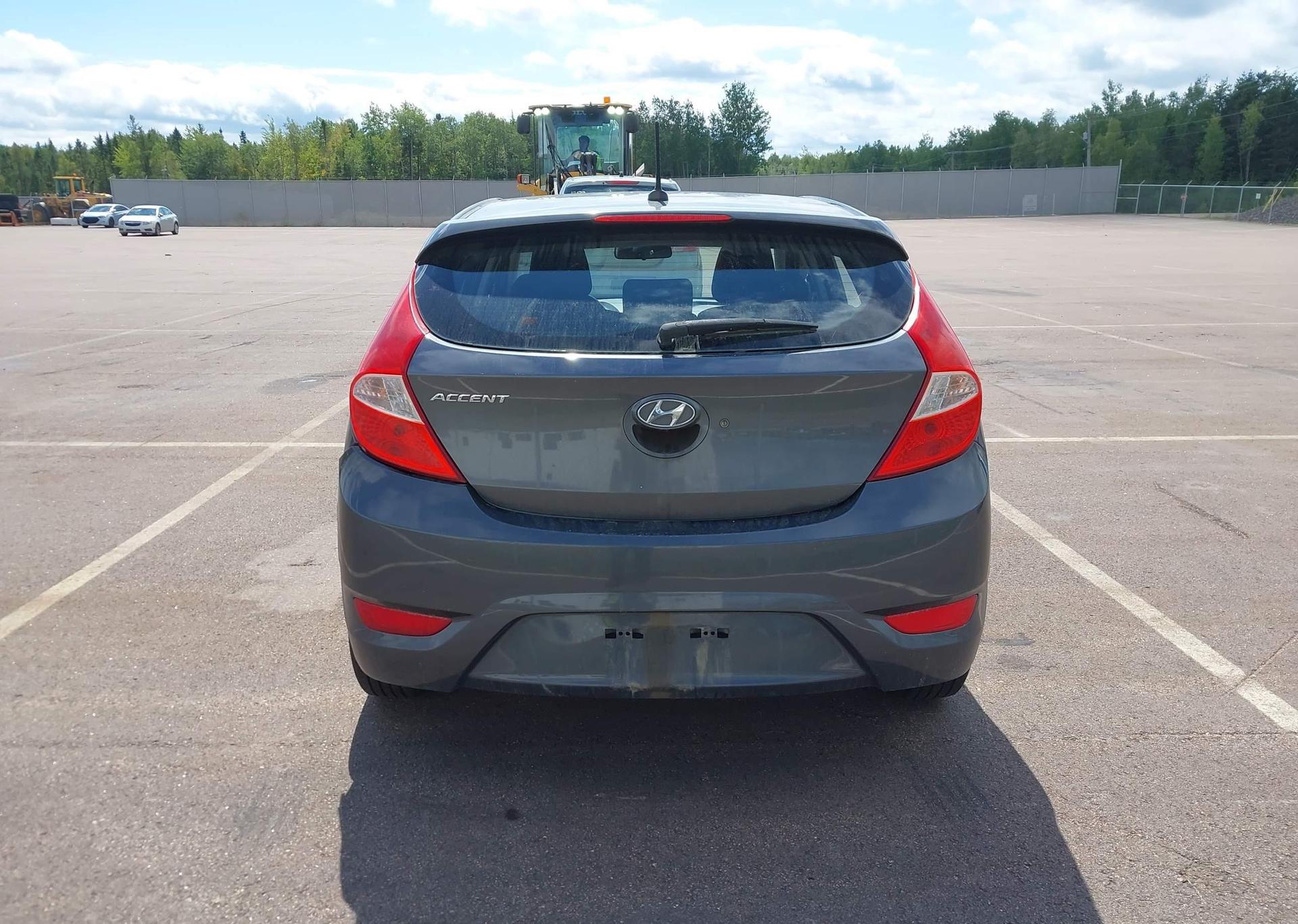 2012 HYUNDAI ACCENT GL