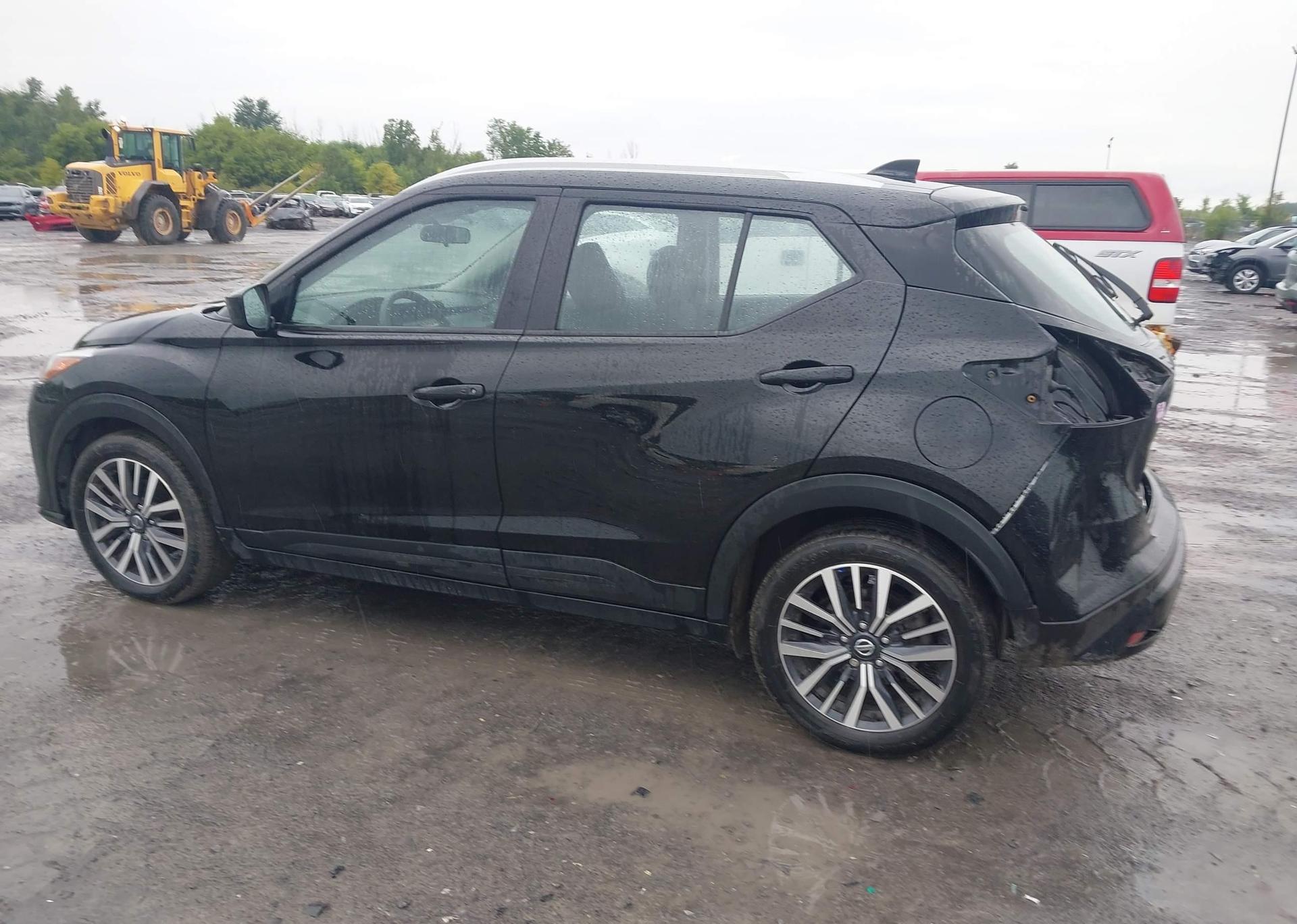 2021 NISSAN KICKS SV