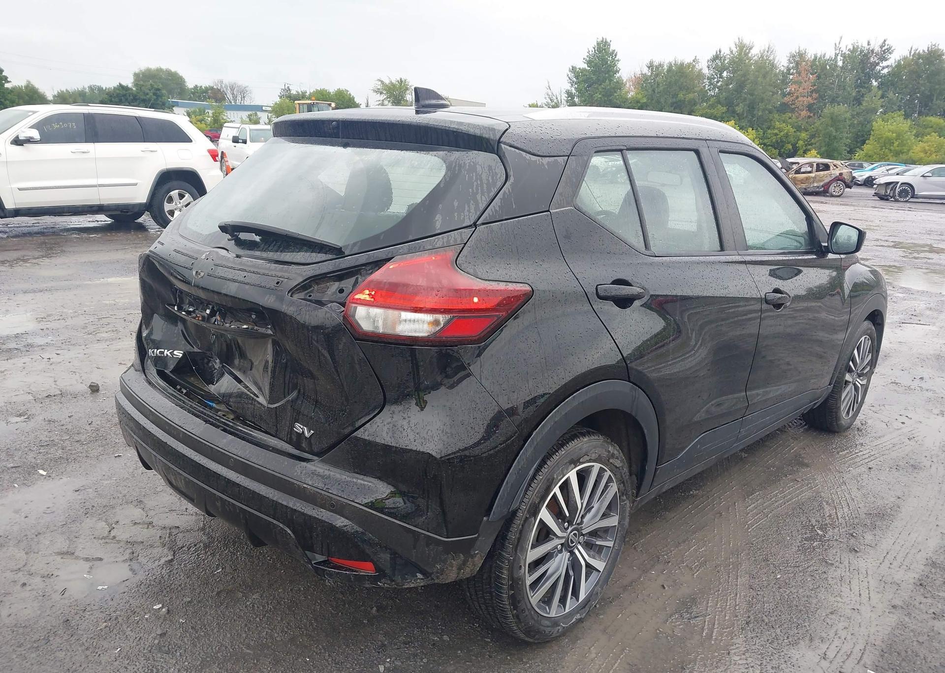 2021 NISSAN KICKS SV