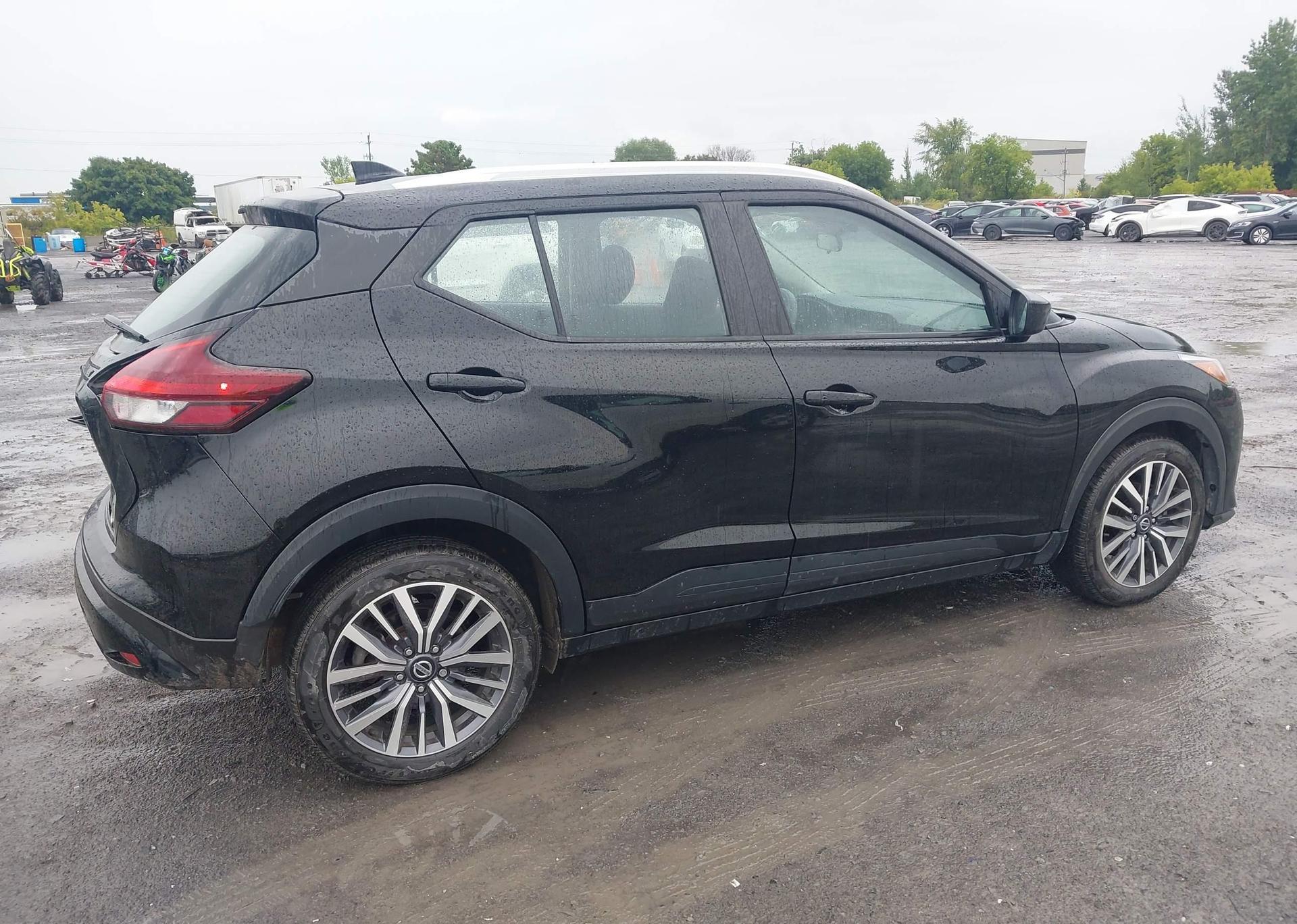 2021 NISSAN KICKS SV