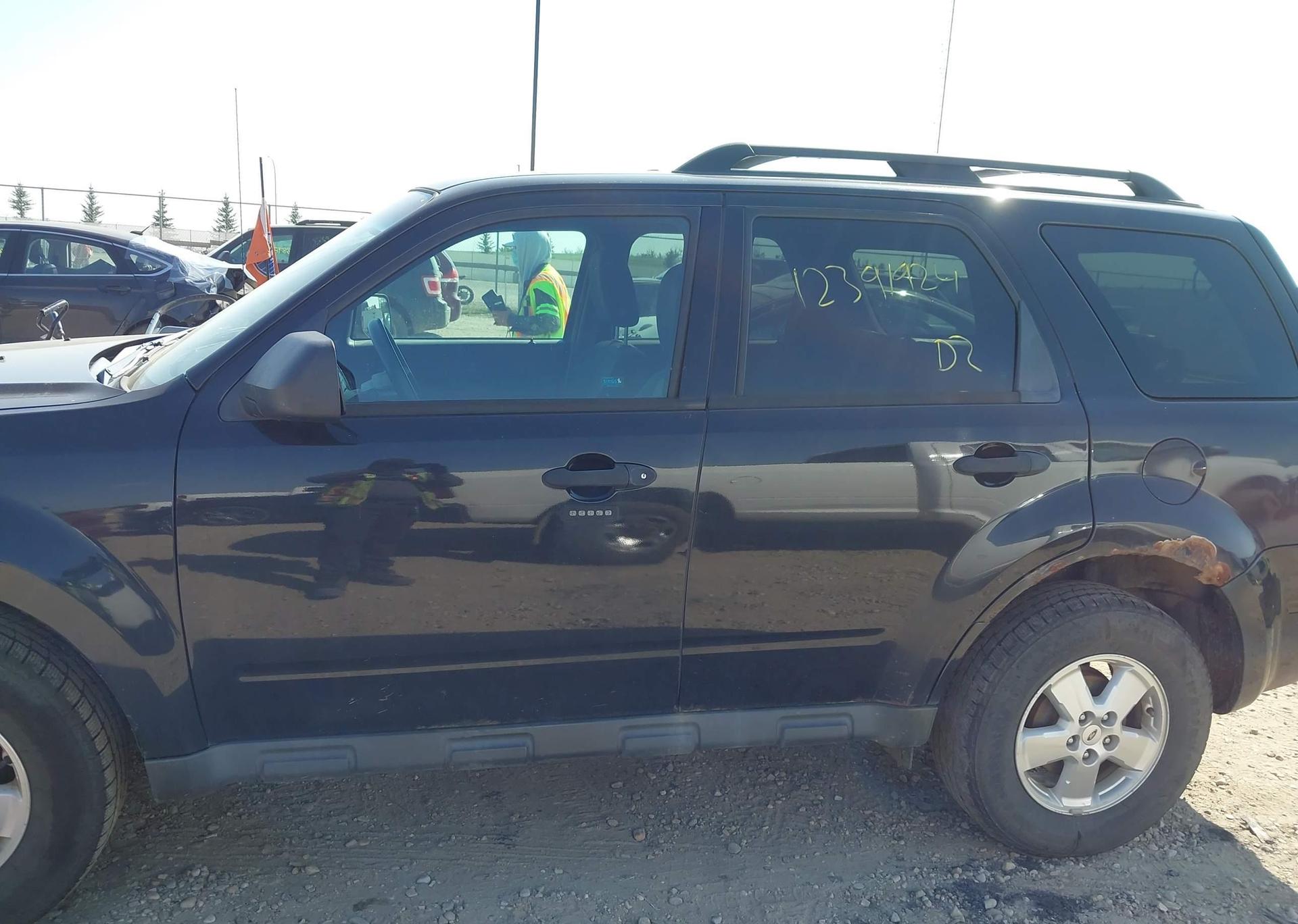 2011 FORD ESCAPE XLT
