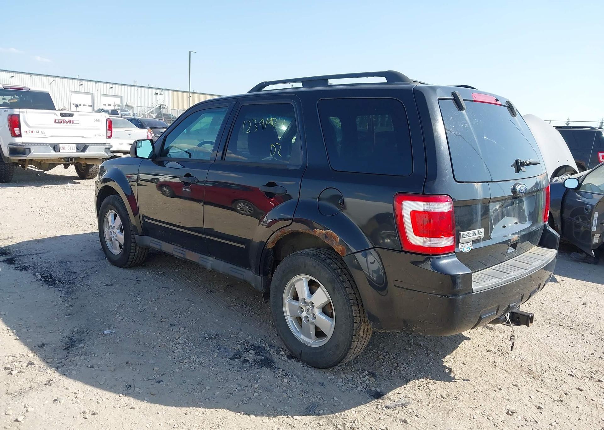 2011 FORD ESCAPE XLT