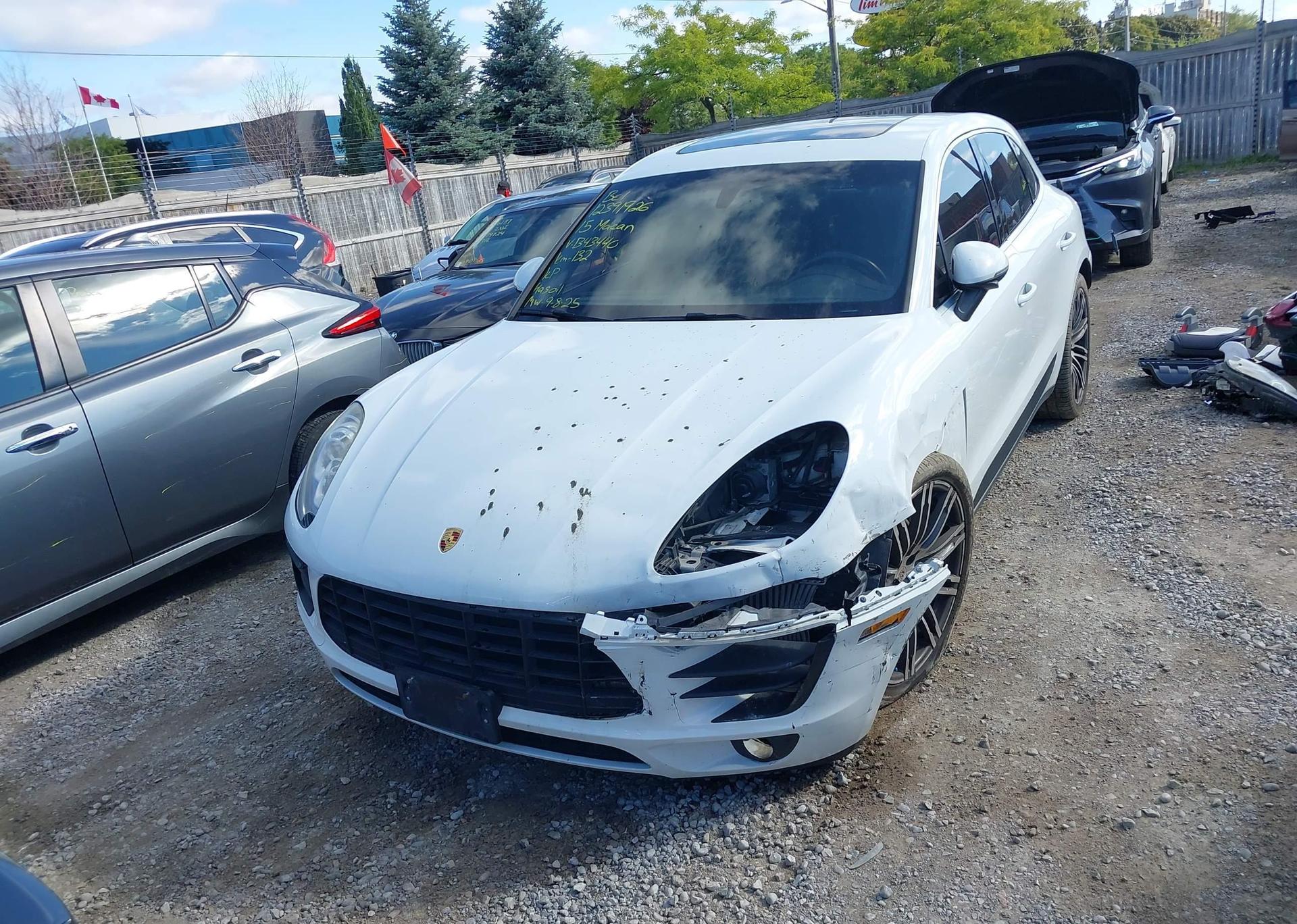 2015 PORSCHE MACAN