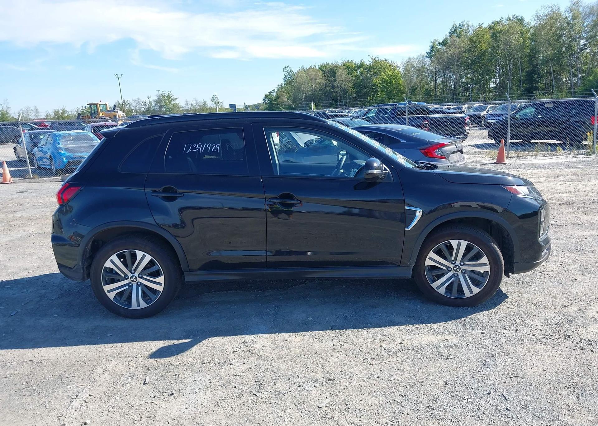 2024 MITSUBISHI RVR GT