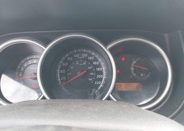 2011 NISSAN VERSA 1.8SL