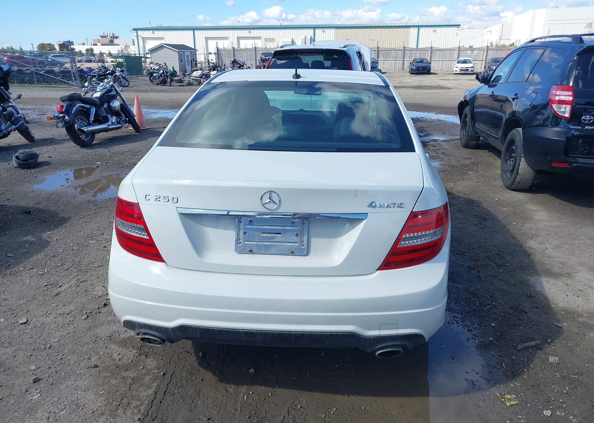 2012 MERCEDES-BENZ C 250 4MATIC