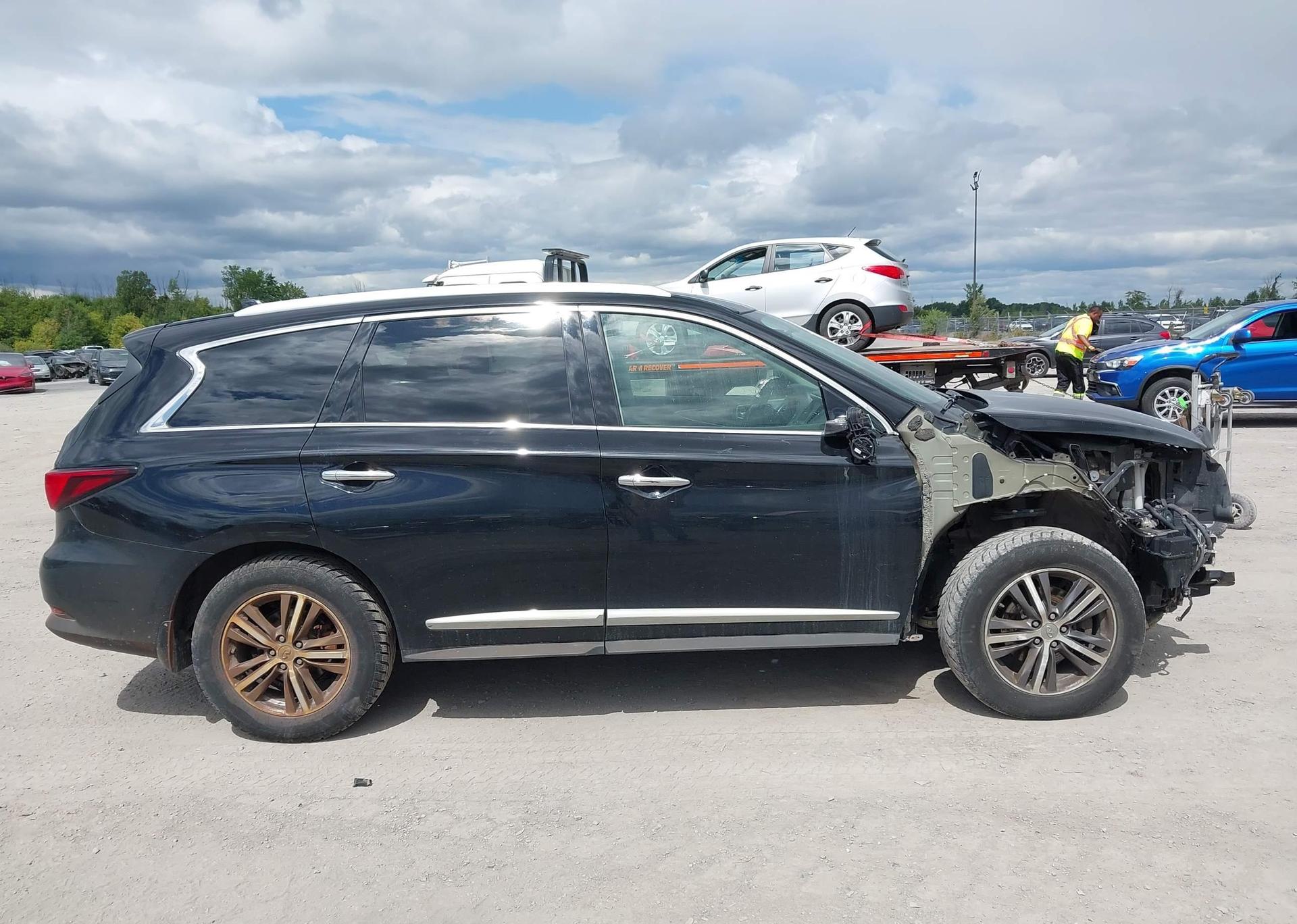 2017 INFINITI QX60