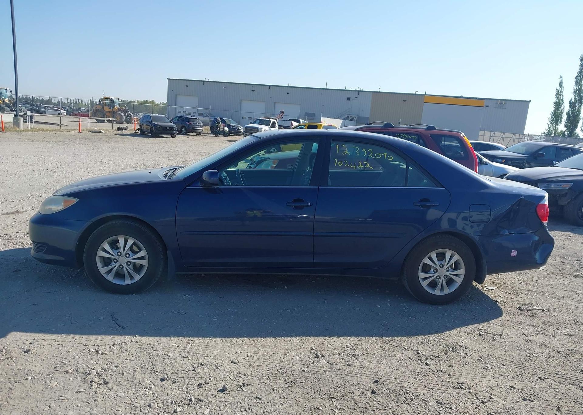 2005 TOYOTA CAMRY LE