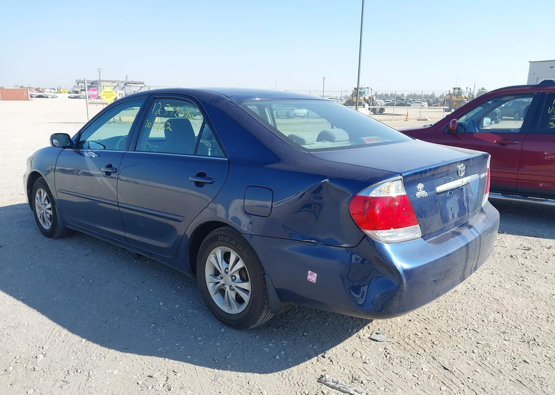 2005 TOYOTA CAMRY LE