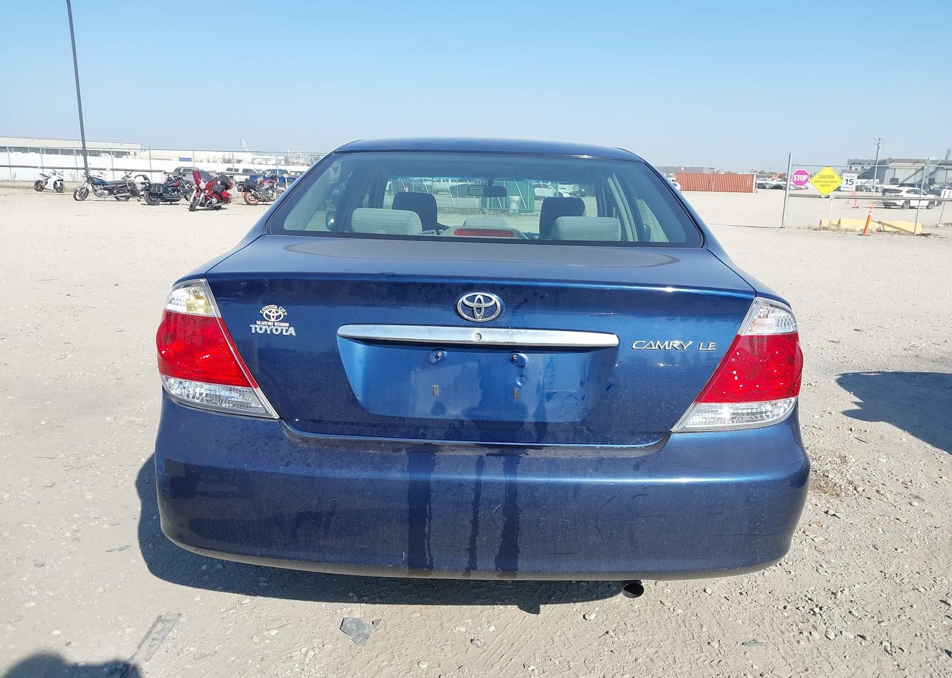 2005 TOYOTA CAMRY LE