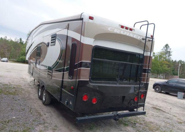 2012 CROSSROADS CRUISER 5 TH WHEEL