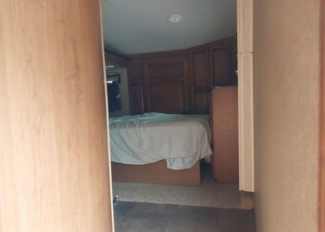 2012 CROSSROADS CRUISER 5 TH WHEEL