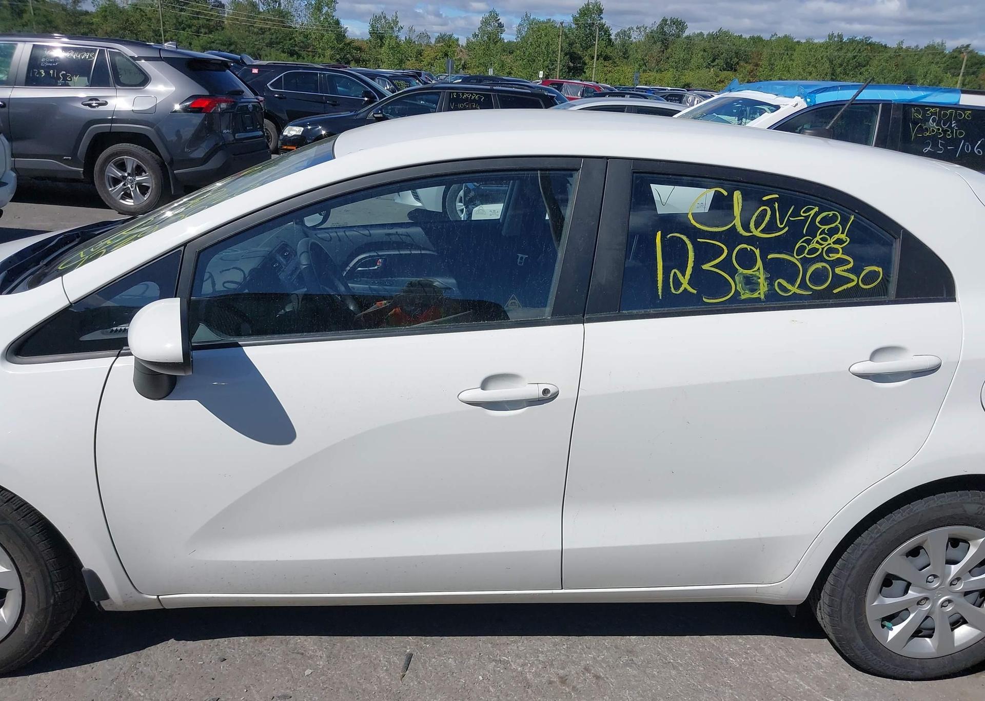 2015 KIA RIO EX