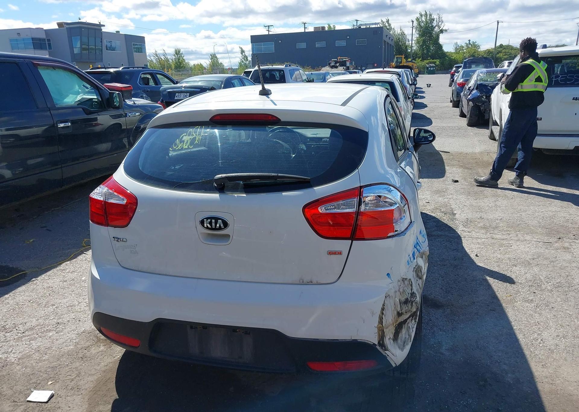 2015 KIA RIO EX