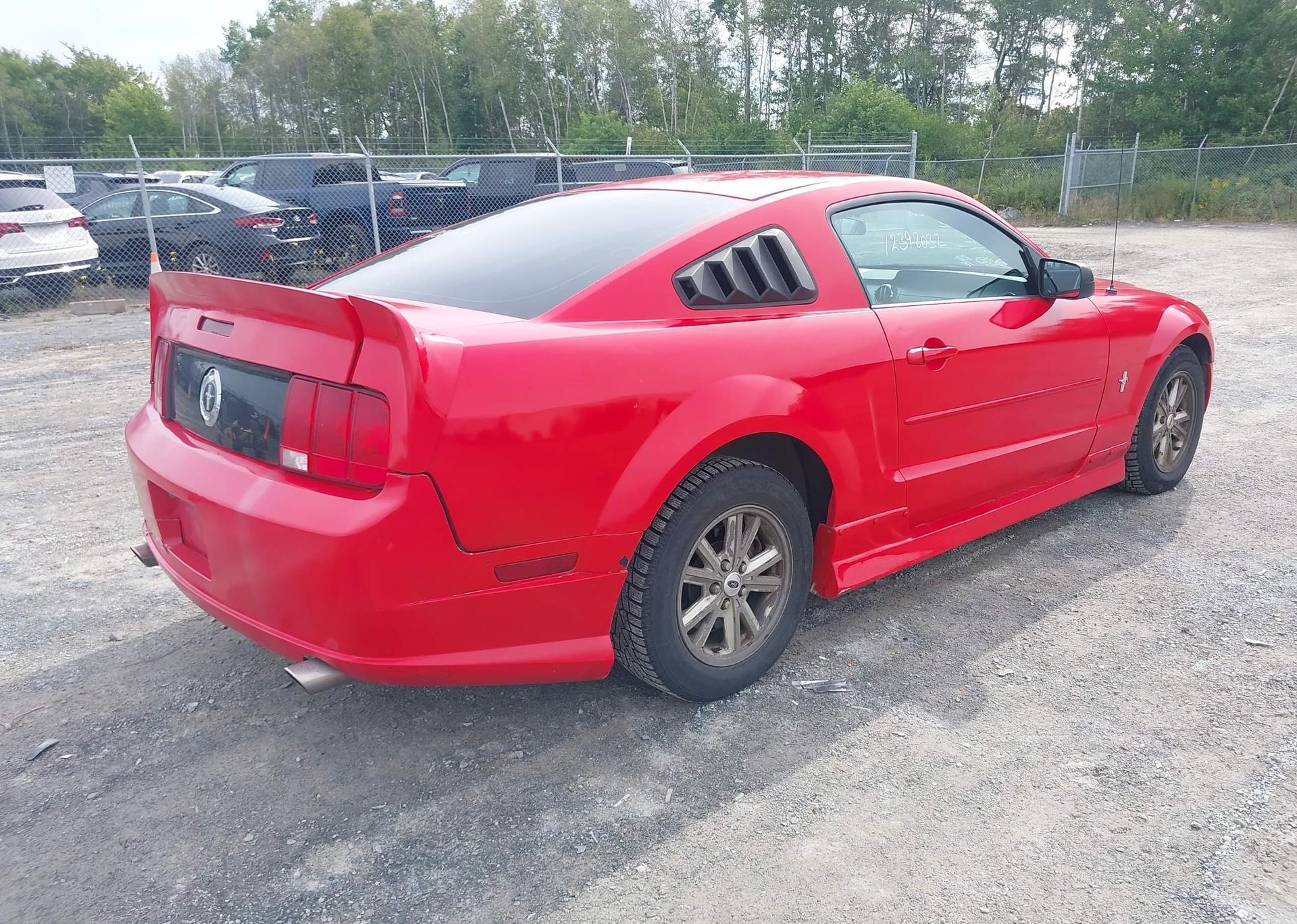 2006 FORD MUSTANG V6