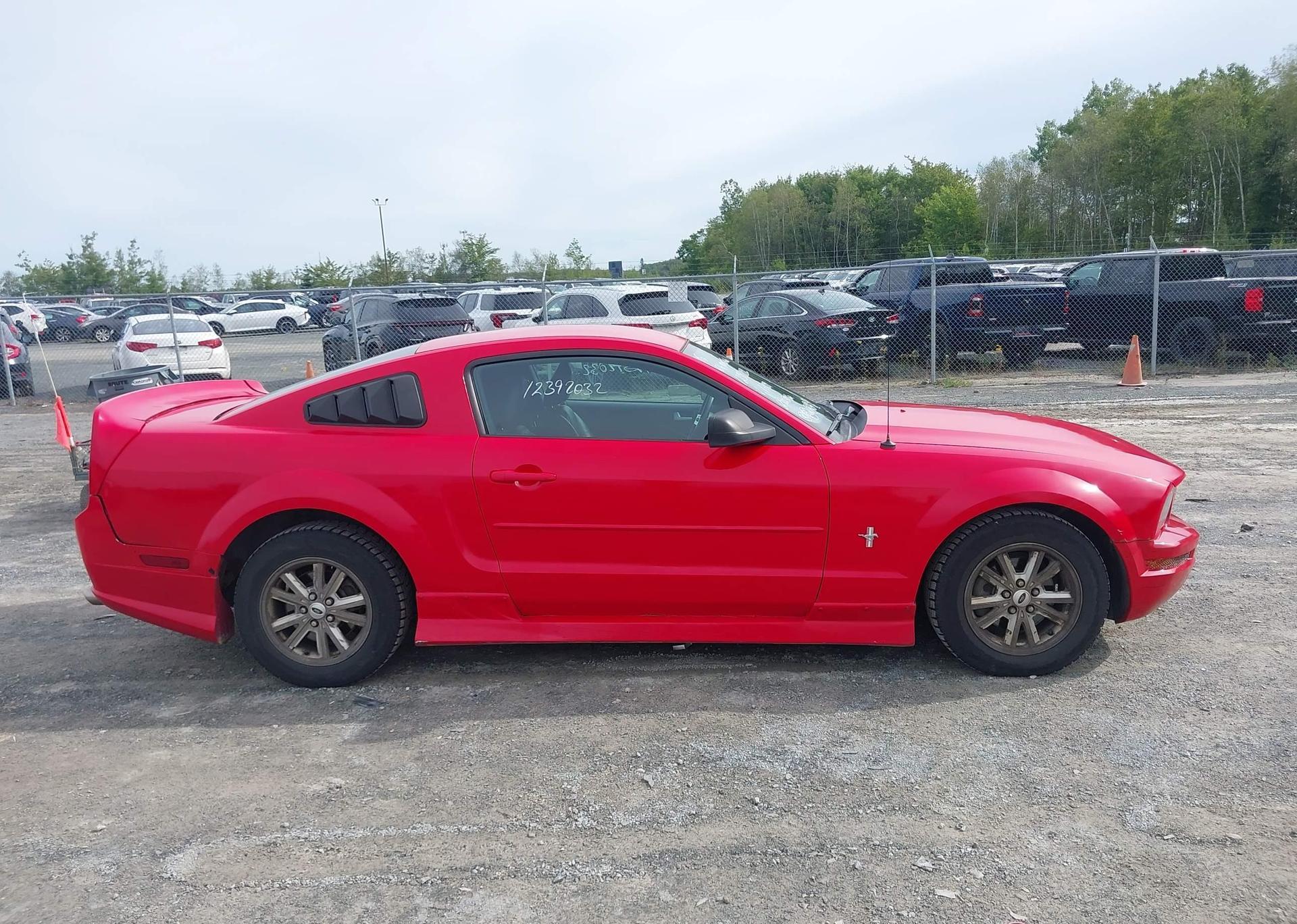 2006 FORD MUSTANG V6