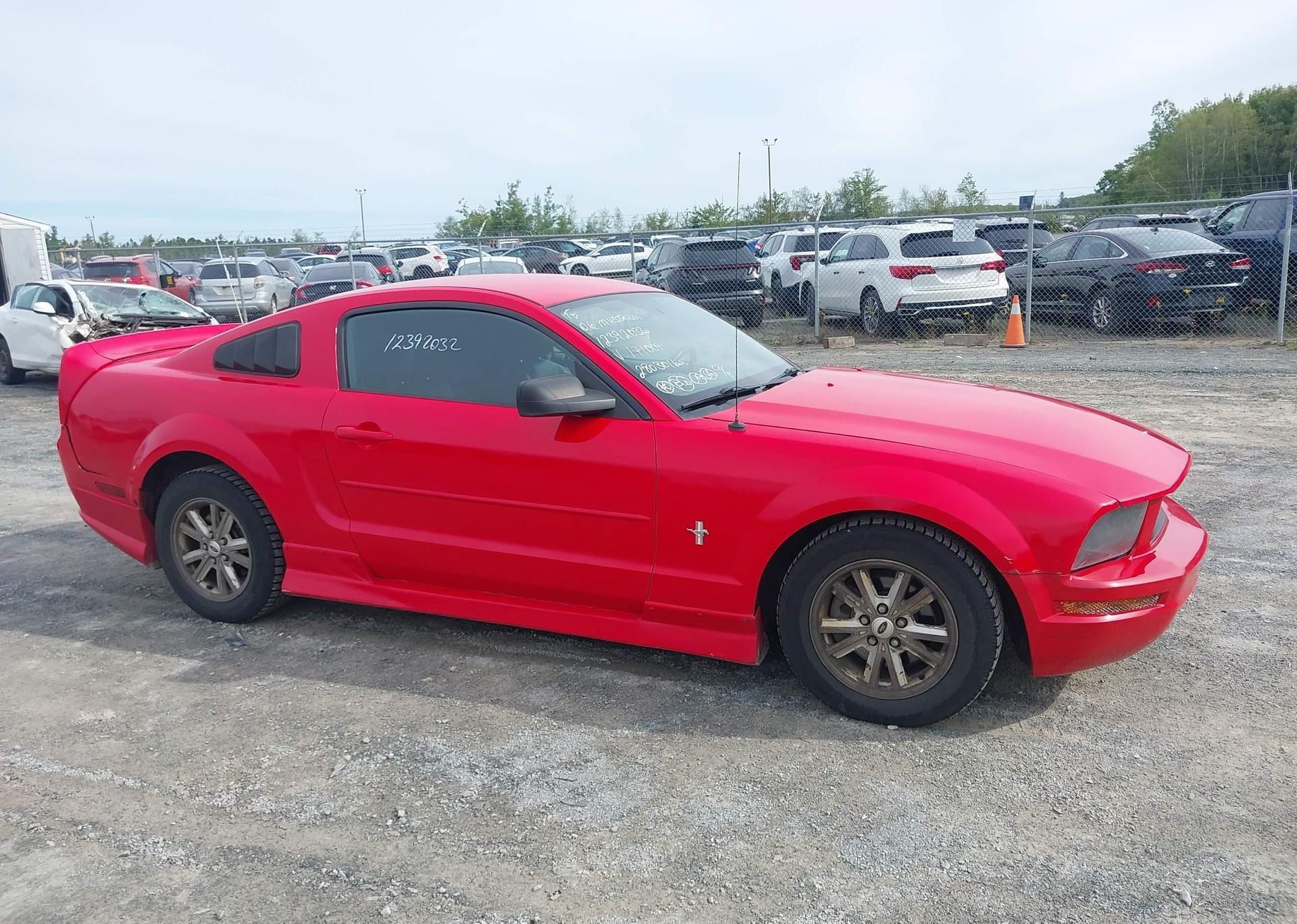 2006 FORD MUSTANG V6