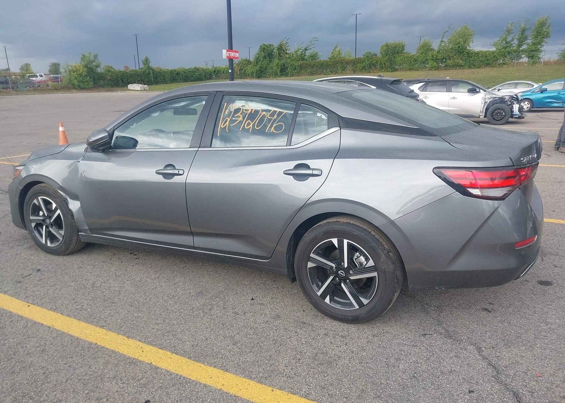 2025 NISSAN SENTRA SV