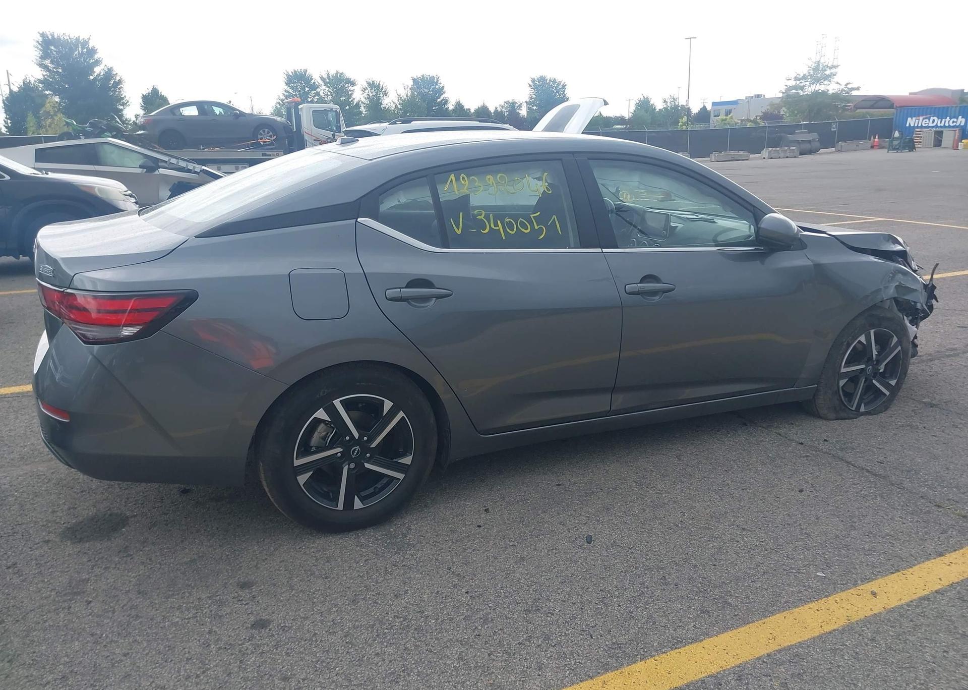 2025 NISSAN SENTRA SV