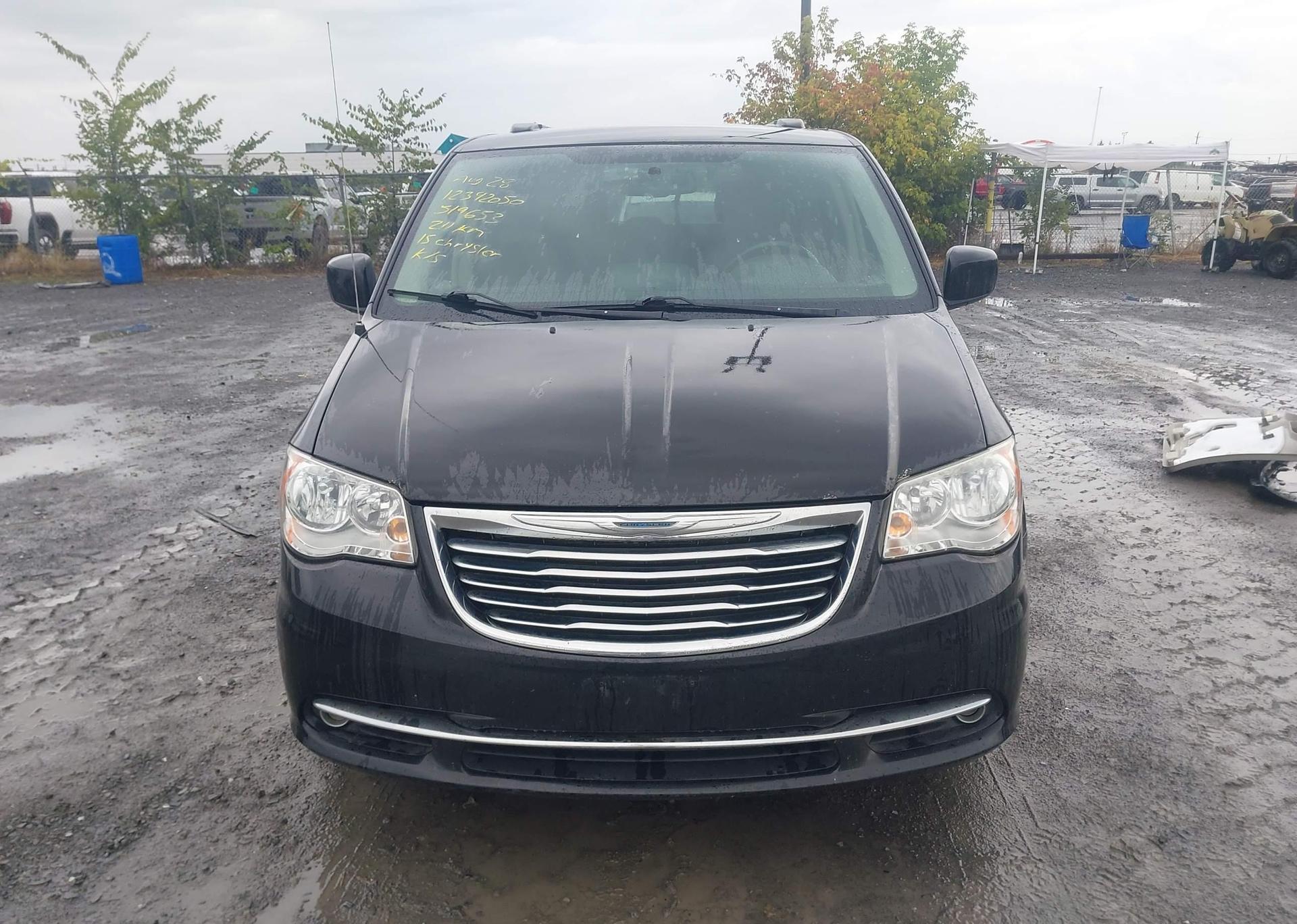 2015 CHRYSLER TOWN & COUNTRY