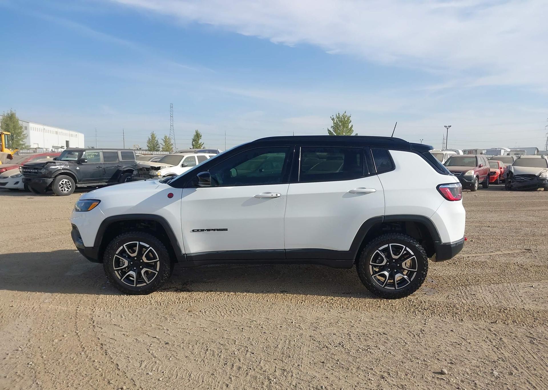 2024 JEEP COMPASS TRAILHAWK