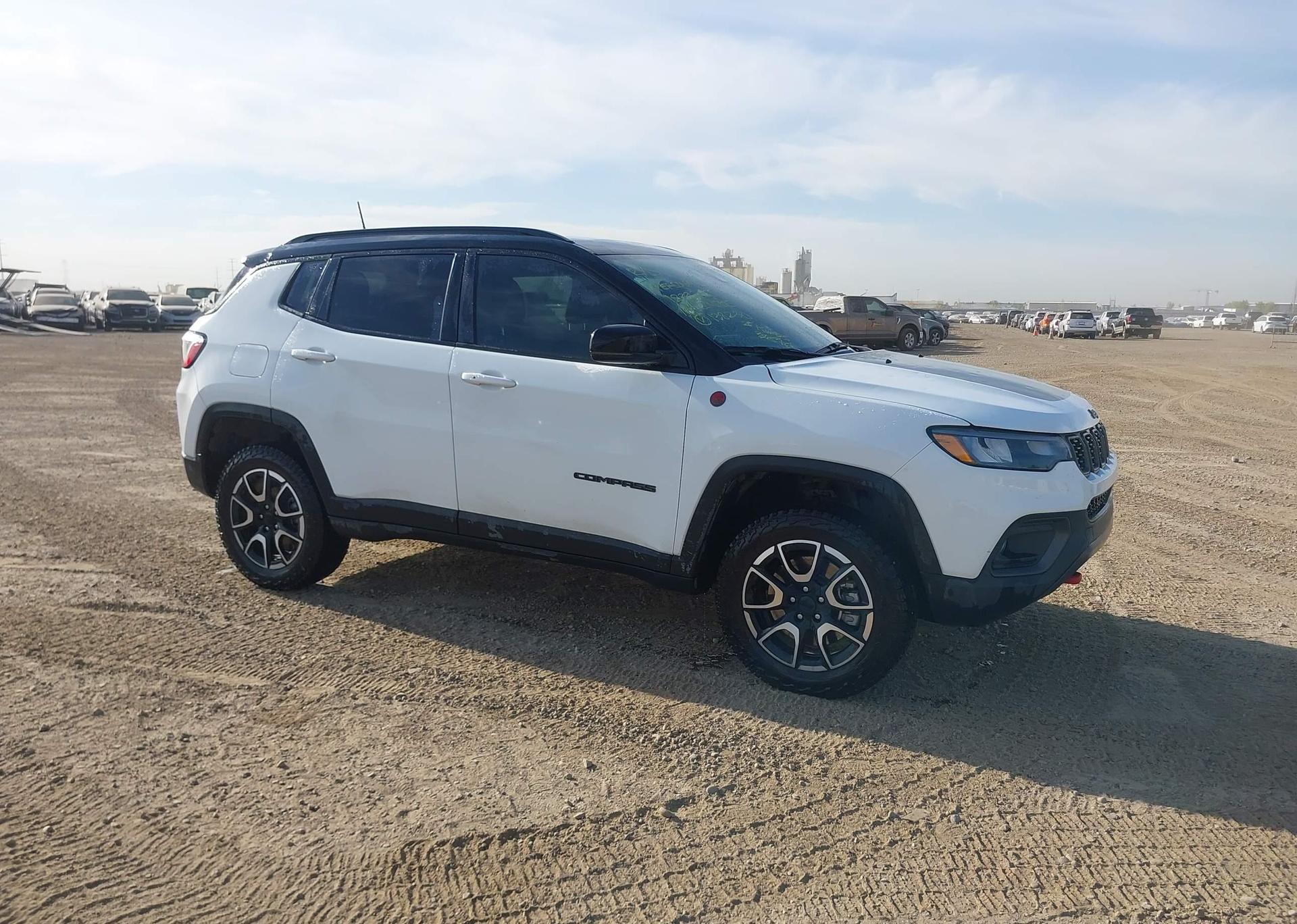 2024 JEEP COMPASS TRAILHAWK